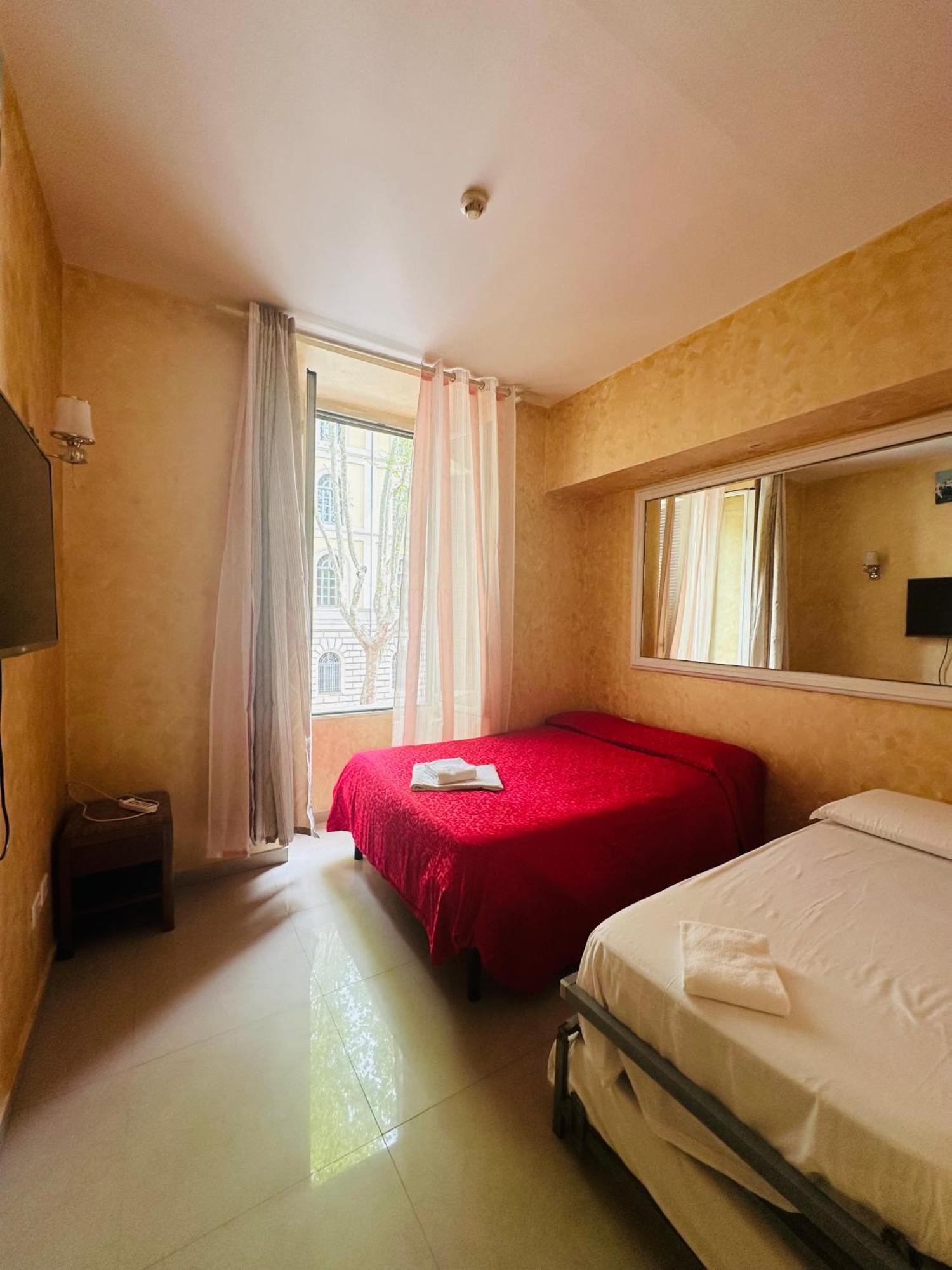 ホテル Termini Sunlight House ローマ エクステリア 写真